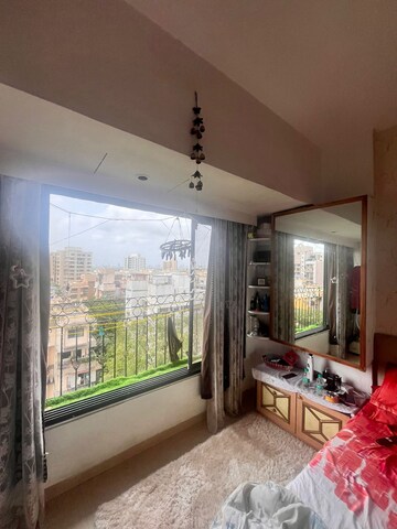 Bedroom in 1 BHK Apartment at Andheri West – for Rent