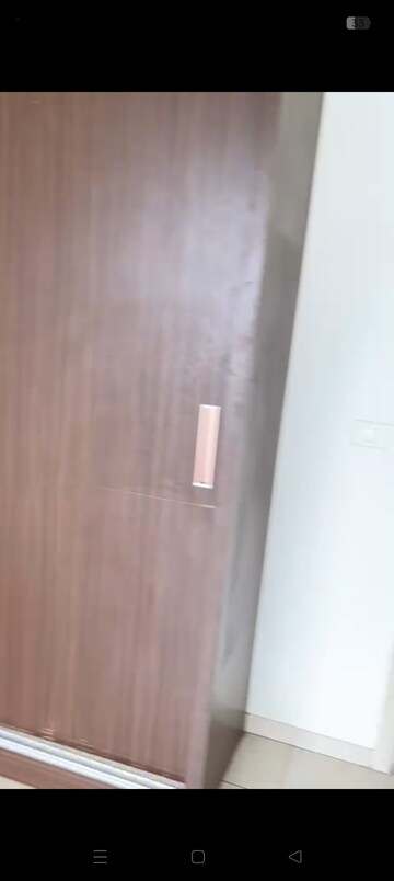 2 BHK Apartment For Rent in LnT Realty Crescent Bay, Parel
