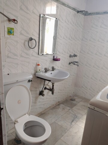 Bathroom in 2 BHK Apartment at Sector 46 – for Rent