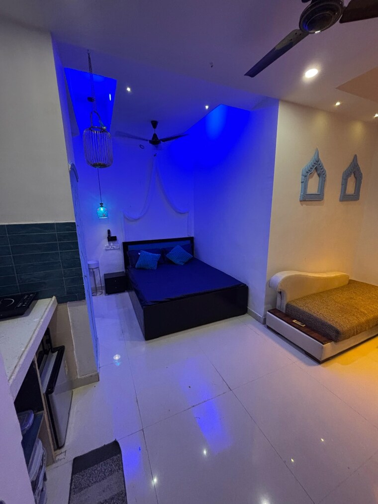 Team Area, andheri west Commercial Office Space 450 Sq.Ft. In Andheri West Mumbai 9175470