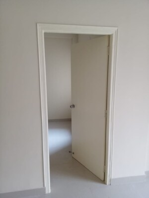 Room in 4 BHK Apartment at Anandapur – for Sale