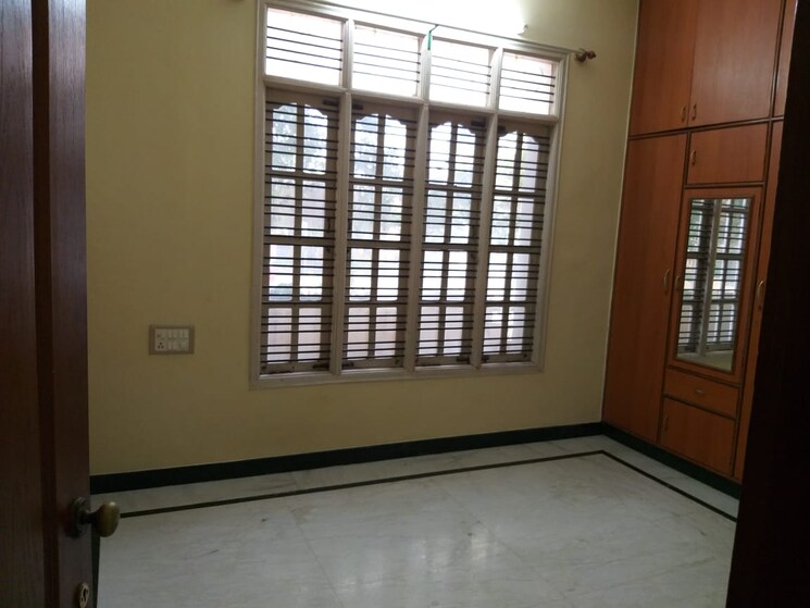 Room, hsr layout 2 Bedroom 1200 Sq.Ft. Independent House In Hsr Layout Bangalore 9175478