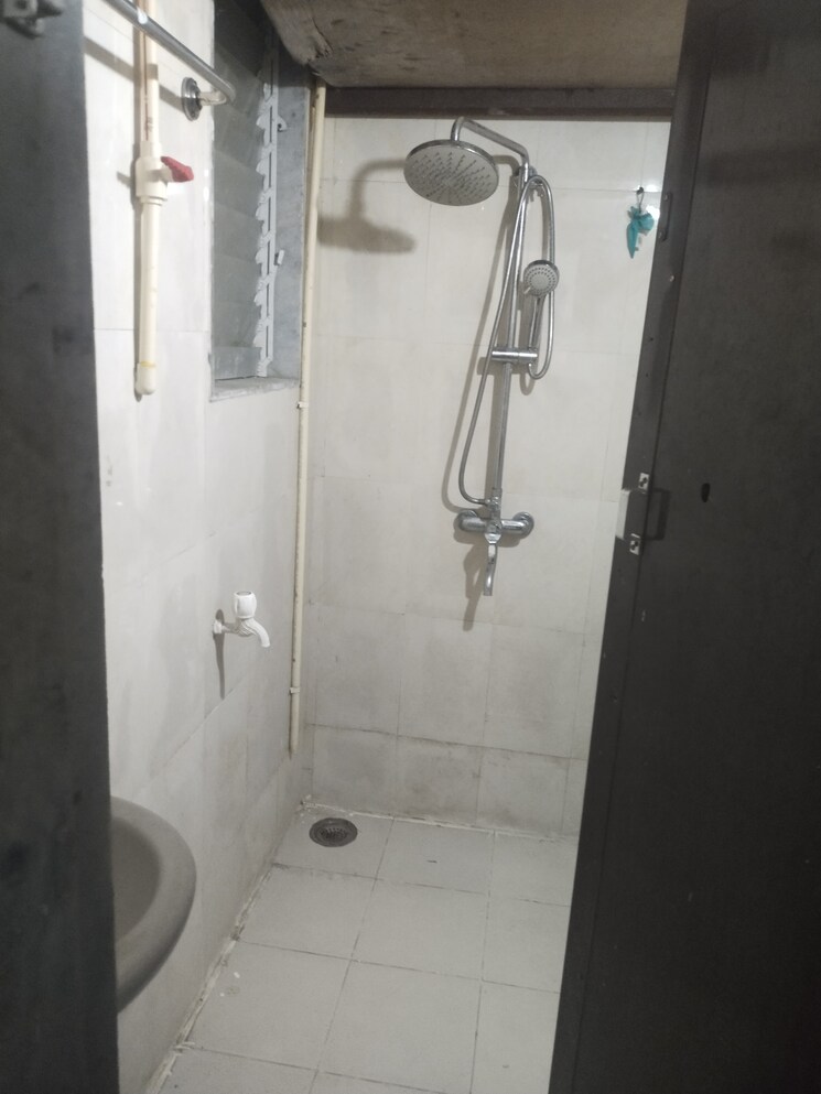 Bathroom, n-g-acharya-apartment 1 Bedroom 310 Sq.Ft. Apartment In Chembur Mumbai 9175482