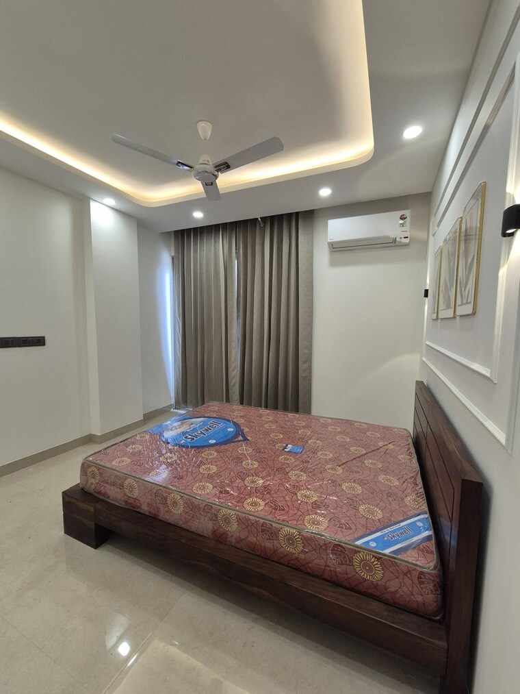 Bedroom, sector 57 2.5 Bedroom 263 Sq.Yd. Builder Floor In Sector 57 Gurgaon 9175485