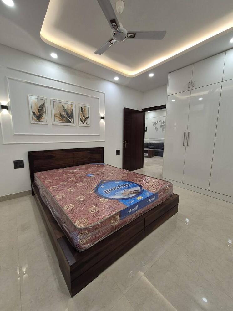 Bedroom, sector 57 2.5 Bedroom 263 Sq.Yd. Builder Floor In Sector 57 Gurgaon 9175485