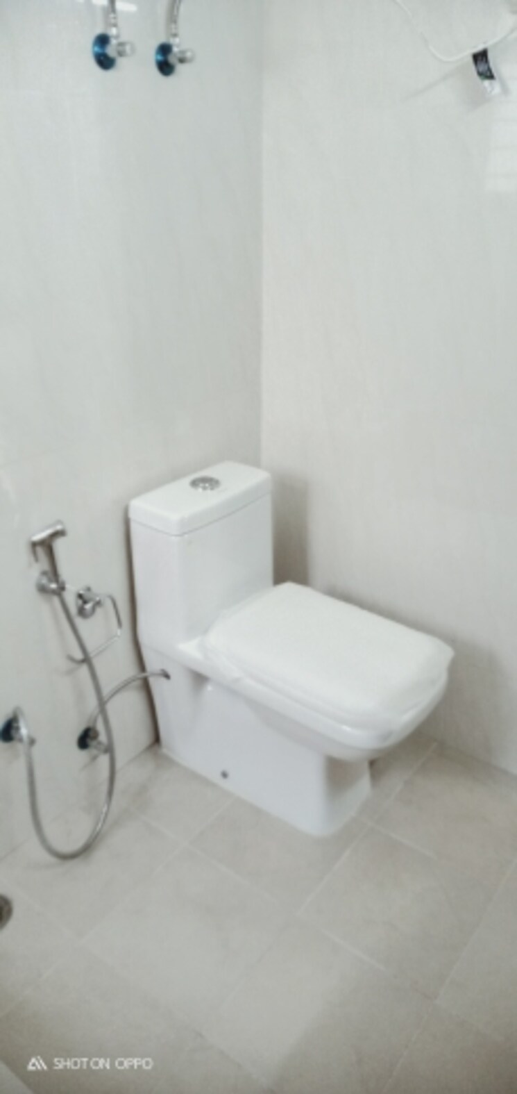 Bathroom, dda-rosewood-apartments 3 Bedroom 1450 Sq.Ft. Apartment In Vasant Kunj Delhi 9175490