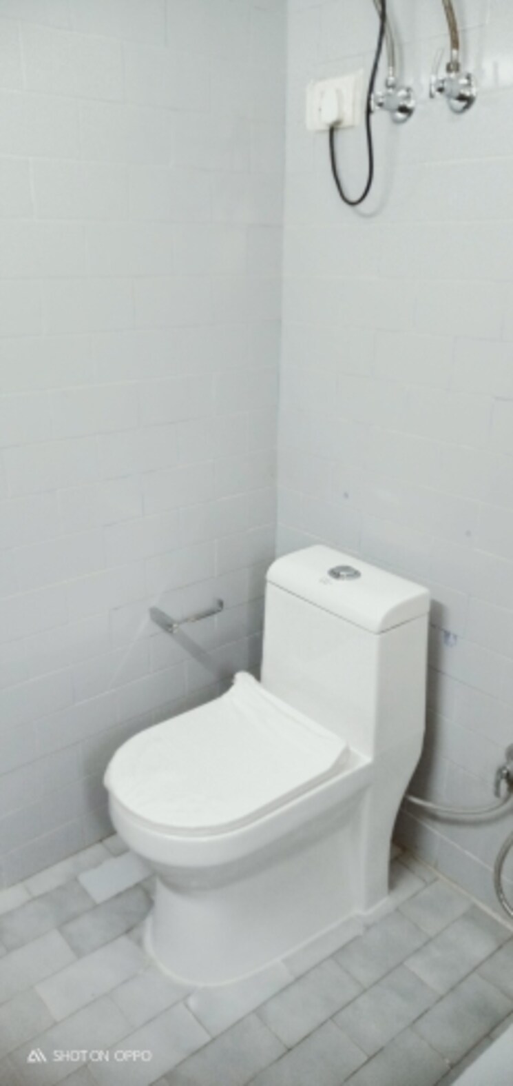 Bathroom, dda-rosewood-apartments 3 Bedroom 1450 Sq.Ft. Apartment In Vasant Kunj Delhi 9175490