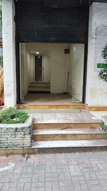 Bedroom in  Warehouse at Goregaon West – for Rent