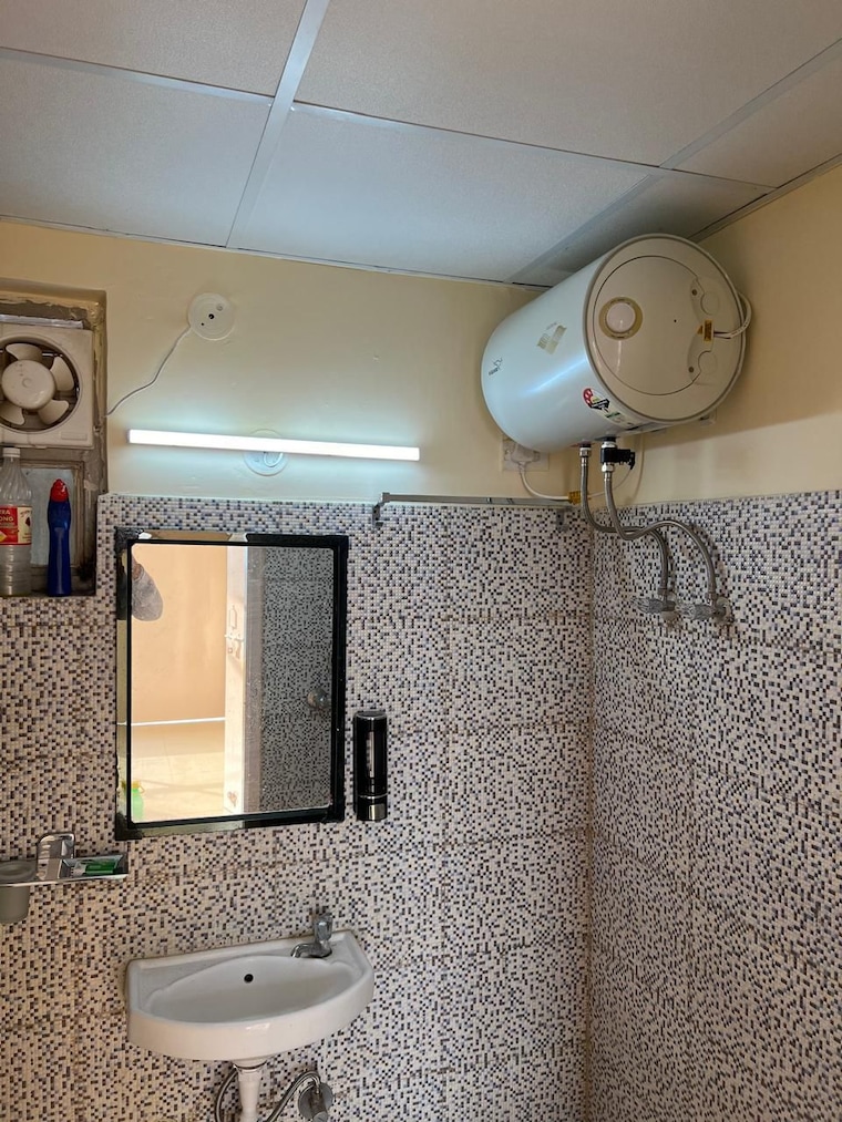 Bathroom, breez-global-heights 2 Bedroom 623 Sq.Ft. Apartment In Sohna Sector 33 Gurgaon 9175510