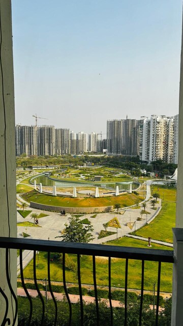 2 BHK Apartment – Exterior View View at Antriksh Golf View, Sector 78 - for Rent