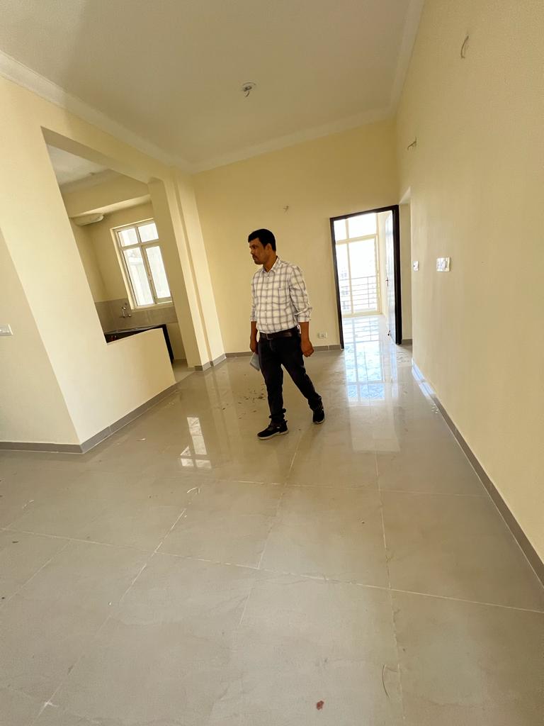 3 BHK + Pooja Room Apartment For Rent in Assotech Windsor Court