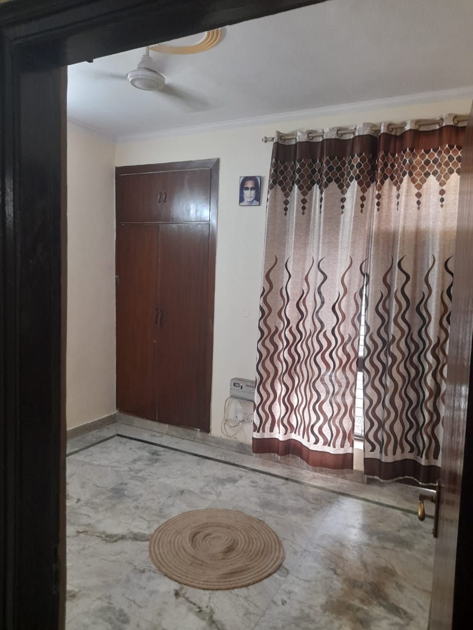 2 BHK + Pooja Room,Servant Room,Study Room,Extra Room Builder Floor For Rent in Sector 37