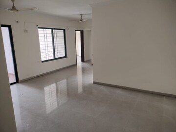 Room in 2 BHK Apartment at VTP Urban Nirvana, Kharadi – for Rent