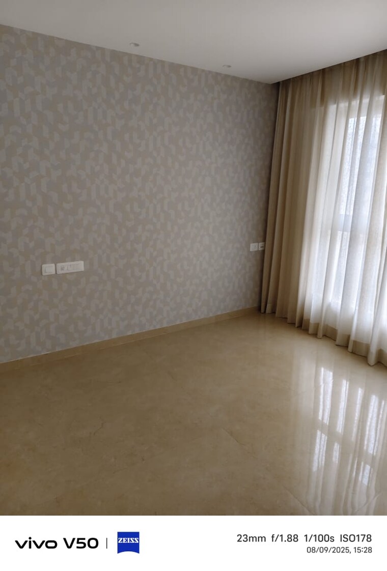 Room, shreem-shree-krishna 1 Bedroom 431 Sq.Ft. Apartment In Powai Mumbai 9175571