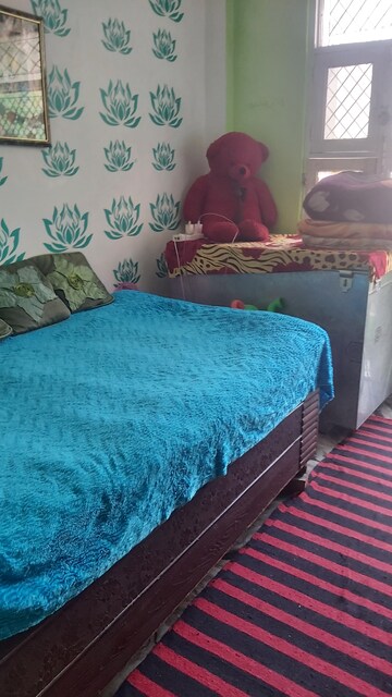 Bedroom in 2.5 BHK Builder Floor at Mayur Vihar – for Sale