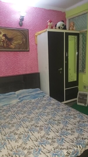 Furnished Amenities in 2.5 BHK Builder Floor at Mayur Vihar – for Sale