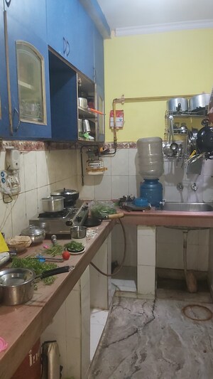 Master Bedroom in 2.5 BHK Builder Floor at Mayur Vihar – for Sale