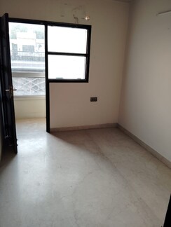 2 BHK Builder Floor For Sale in Rohini SeC-11