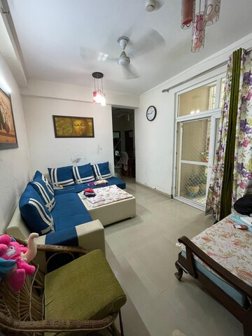 Team Area in 2 BHK Apartment at Gardenia Gateway, Sector 75 – for Rent