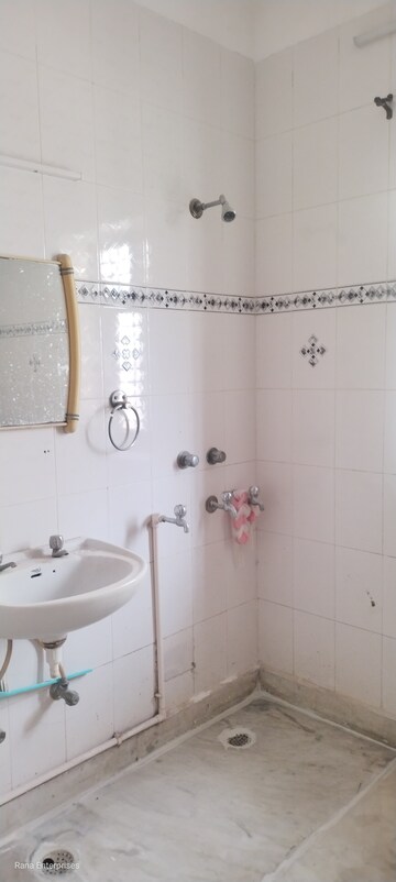 Bathroom in 2 BHK Builder Floor at Palam Vihar Residents Association, Palam Vihar – for Rent
