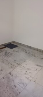 1 Rk  350 Sq.Ft. Apartment in DLF Centre Point