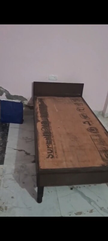 Bedroom in Studio Builder Floor at Ansal Palam Triangle, Palam Vihar Extension – for Rent
