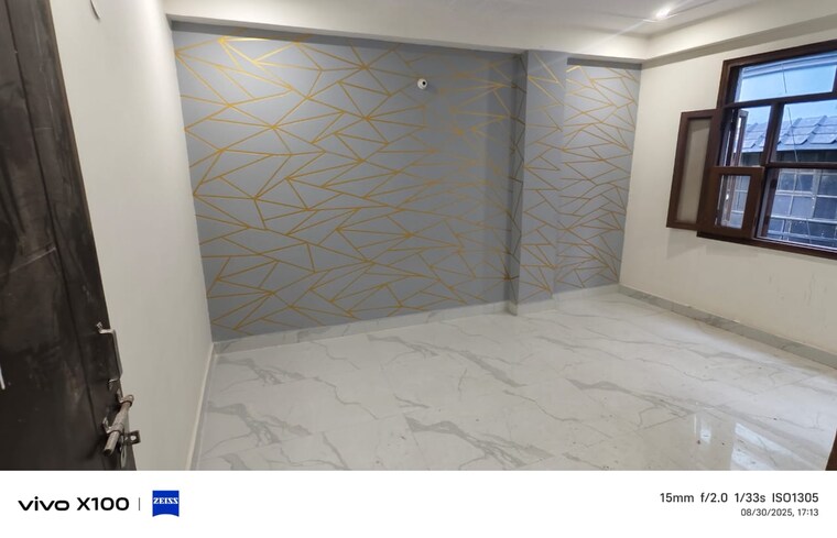 Room, shaheen bagh 3 Bedroom 110 Sq.Yd. Apartment In Shaheen Bagh Delhi 9175640