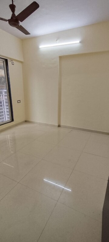 Room in 1 BHK Apartment at Shraddha Evoque, Bhandup West – for Rent