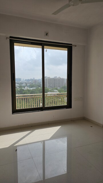 3 BHK Apartment For Rent in Kavisha C3 Celebration City Center, South Bopal