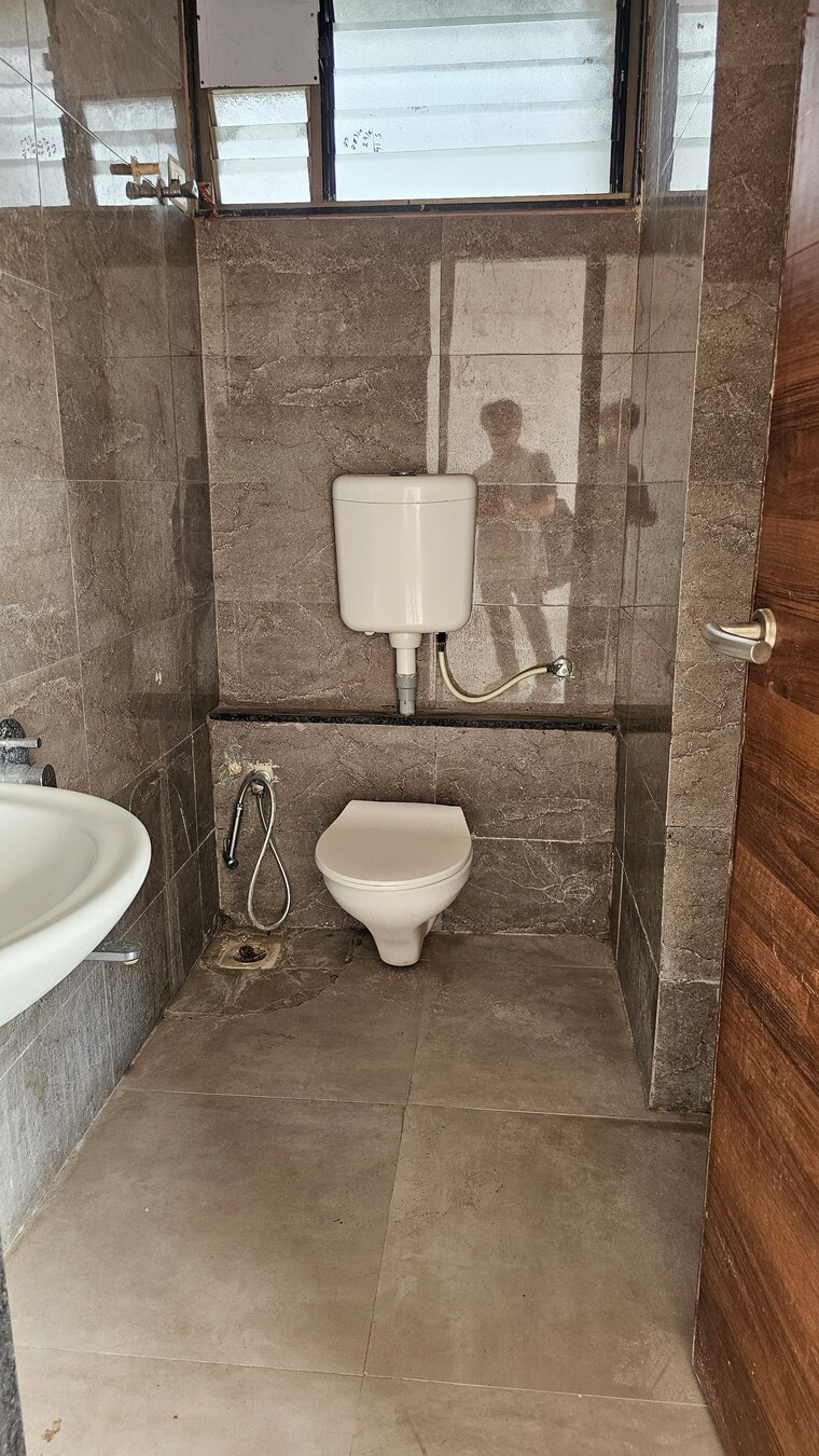 Bathroom, kavisha-c3-celebration-city-center 3 Bedroom 819 Sq.Ft. Apartment In South Bopal Ahmedabad 9175675