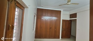 Furnished Amenities in 3 BHK Independent House at Sector 52 – for Rent