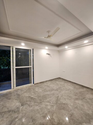 Room in 3 BHK Builder Floor at Vasant Kunj – for Sale