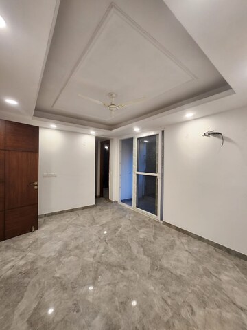Room in 3 BHK Builder Floor at Vasant Kunj – for Sale
