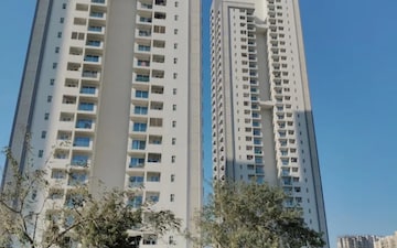 Shop For Sale in Emaar Digi Homes, Sector 62
