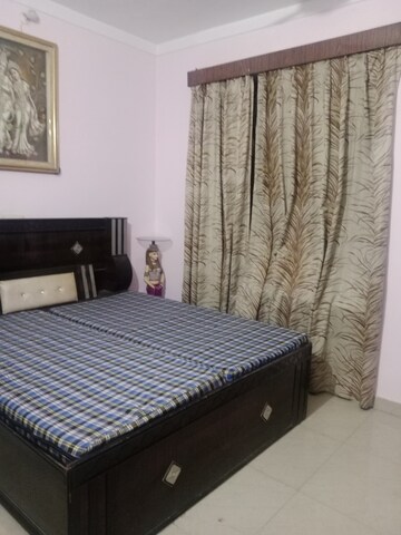 Bedroom in 2 BHK Builder Floor at Sector 11 – for Rent