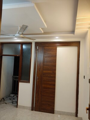 Kitchen in 1.5 BHK Builder Floor at Govindpuri – for Sale