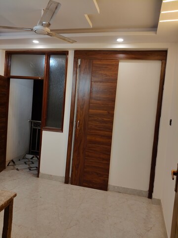 Room in 1.5 BHK Builder Floor at Govindpuri – for Sale