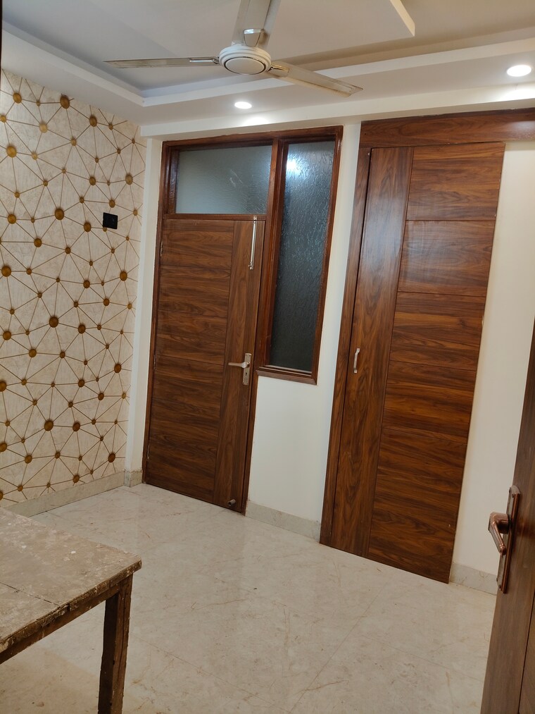 Room, govindpuri 1.5 Bedroom 380 Sq.Ft. Builder Floor In Govindpuri Delhi 9175818