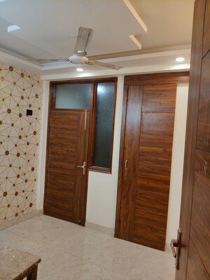 Room in 1.5 BHK Builder Floor at Govindpuri – for Sale