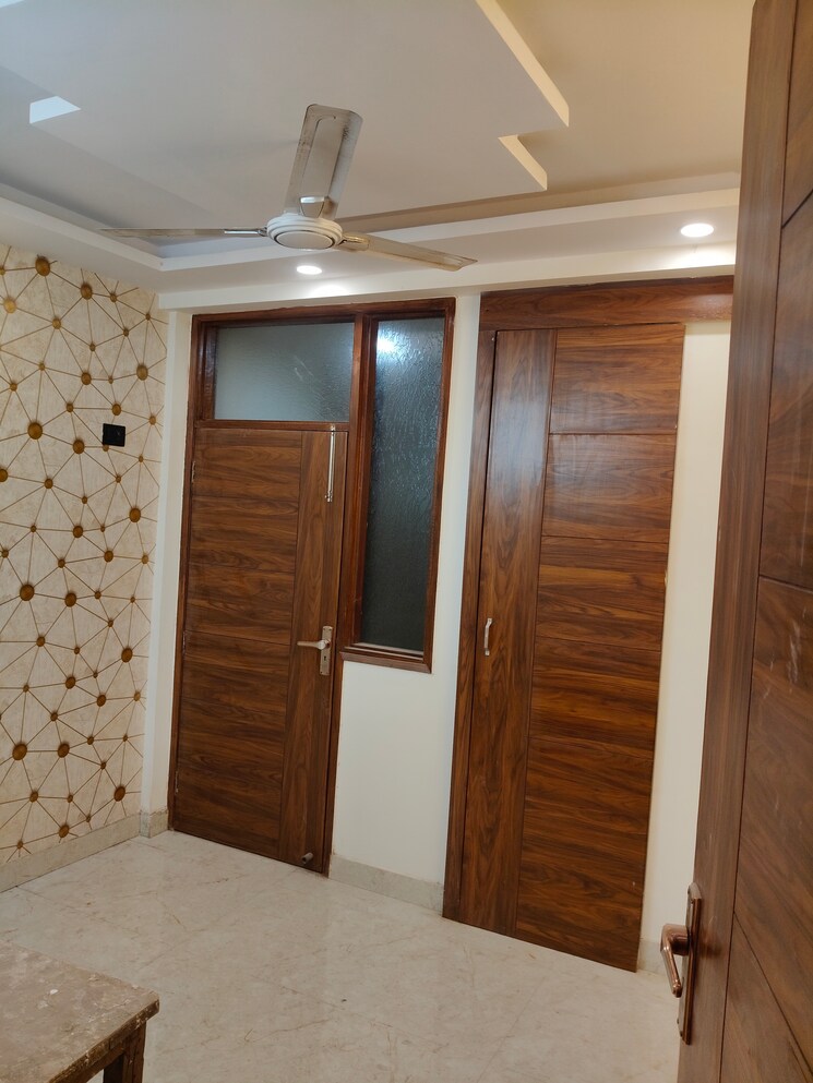 Room, govindpuri 1.5 Bedroom 380 Sq.Ft. Builder Floor In Govindpuri Delhi 9175818