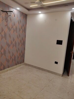 Room in 1.5 BHK Builder Floor at Govindpuri – for Sale