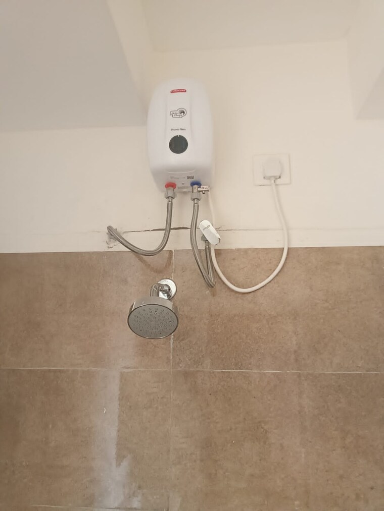 Bathroom, om-shivshakti-chs 2 Bedroom 550 Sq.Ft. Apartment In Malad East Mumbai 9175808