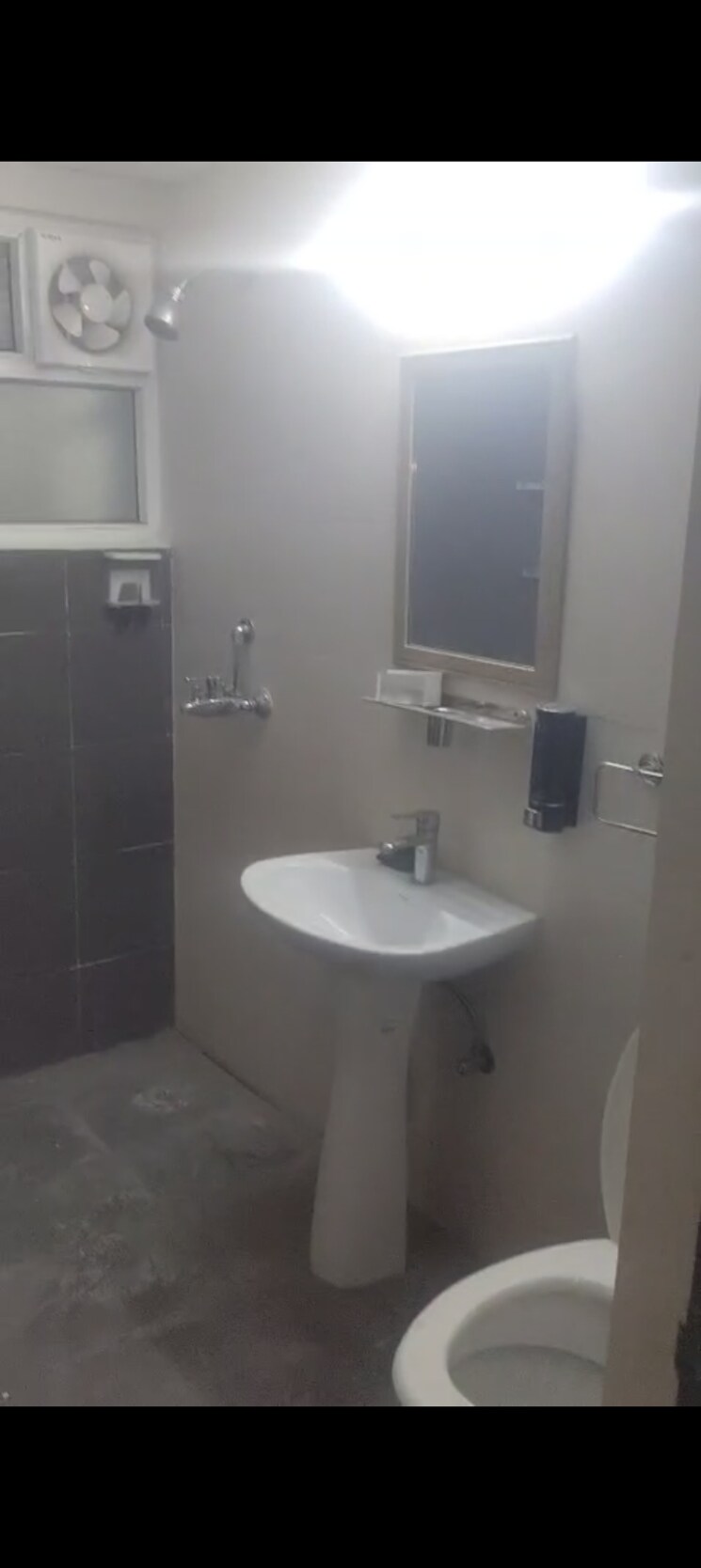 Bathroom, paramount-emotions 3 Bedroom 1380 Sq.Ft. Apartment In Sector 1 Greater Noida Greater Noida 9175821