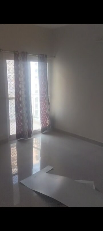Furnished Amenities in 3 BHK Apartment at Paramount Emotions, Sector 1 Greater Noida – for Rent