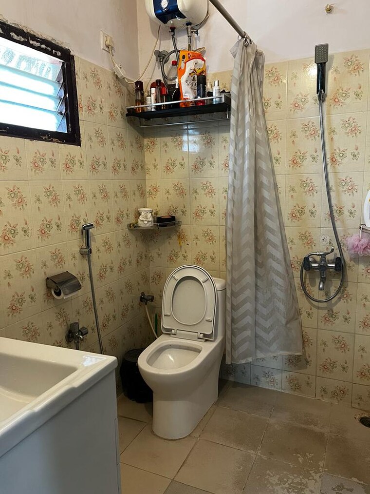 Bathroom, sun city 4 Bedroom 3000 Sq.Ft. Independent House In Sun City Hyderabad 9175809