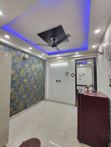 Furnished Amenities in 3 BHK Builder Floor at Govindpuri – for Rent