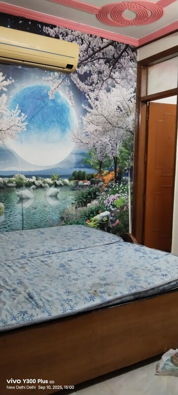 Swimming Pool in 1 BHK Builder Floor at Govindpuri – for Rent