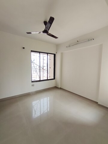 Room in 2 BHK Apartment at Squarefeet Grand Square, Anand Nagar – for Rent