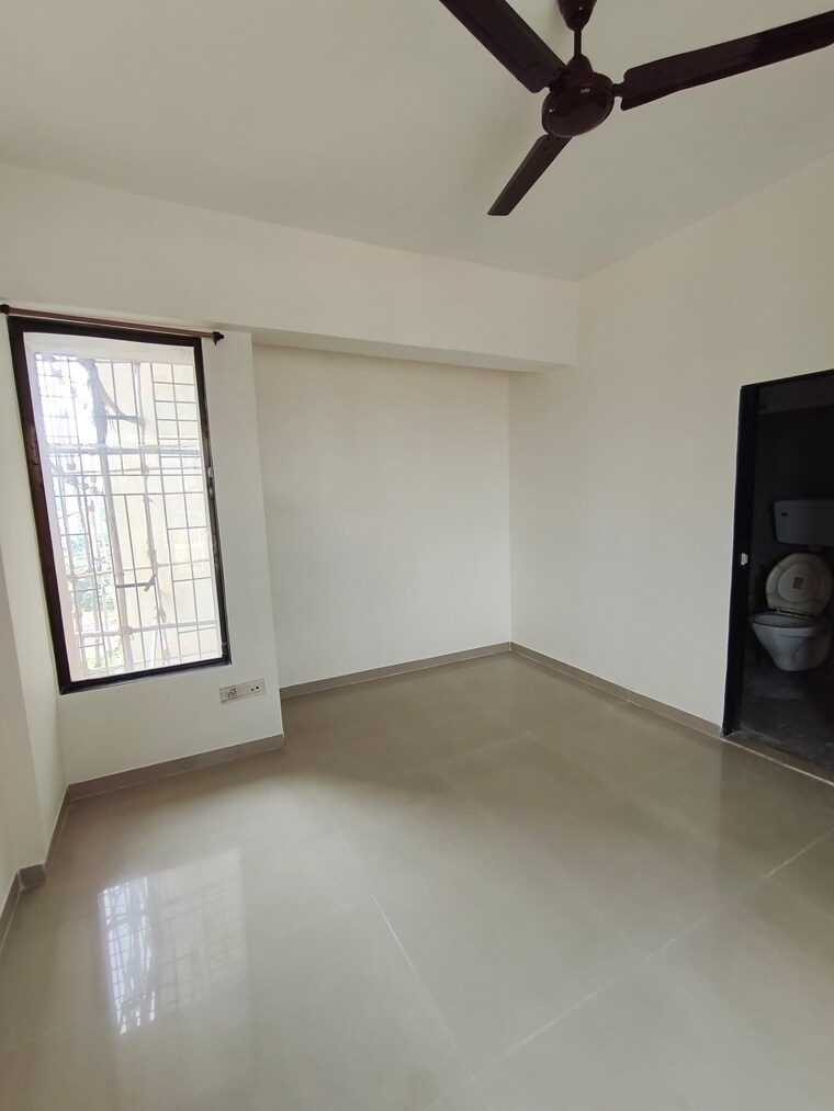 Room, squarefeet-grand-square 2 Bedroom 550 Sq.Ft. Apartment In Anand Nagar Thane 9175858