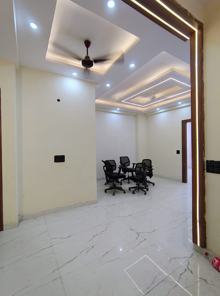 Living Room, sector 73 3 Bedroom 1350 Sq.Ft. Builder Floor In Sector 73 Noida 9175867